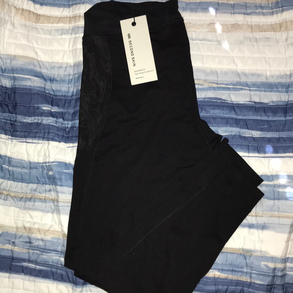 Second skin Women’s athletic leggings